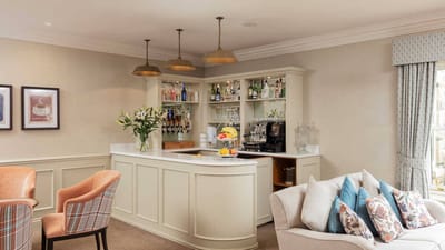 Comfortable lounge area with a bar and seating
