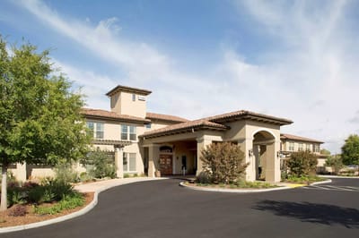 Exterior view of Oakmont of San Antonio Heights facility