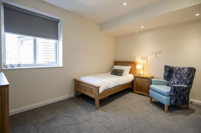 Cozy private resident room with a single bed