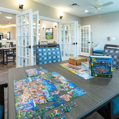 Resident puzzle activity in a common area