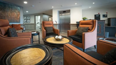 Comfortable lobby seating area in Escan Manor