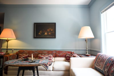 Cozy common area with couches and lamps