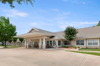 Exterior view of Brookdale Creekside facility entrance