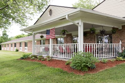 Front porch of Cedarview Rehabilitation & Nursing Care