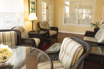 Bright and cozy common area with seating