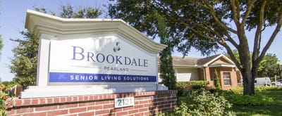 Exterior sign of Brookdale Pearland facility