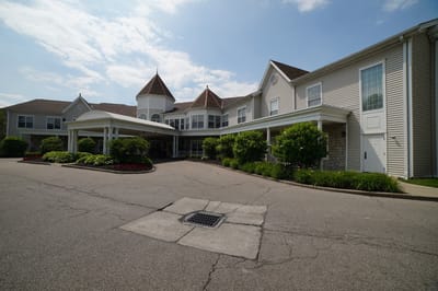 Exterior view of Brookdale Kenwood facility entrance
