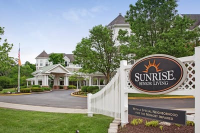 Exterior view of the Sunrise of Chesterfield facility