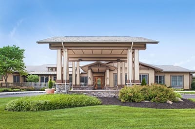 Exterior view of Sunrise of Jackson facility entrance
