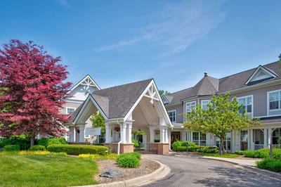 Entrance of Sunrise of West Bloomfield with landscaped garden