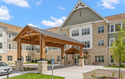 Front entrance of Talamore Senior Living Woodbury