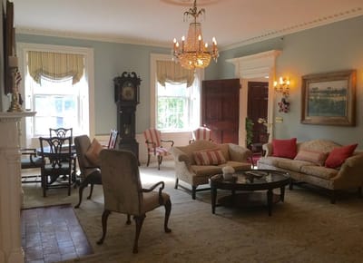 Cozy common area with vintage furniture