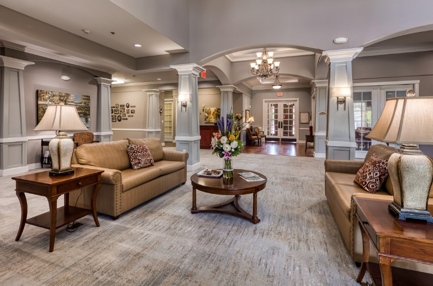 Bright and inviting lounge area in the facility