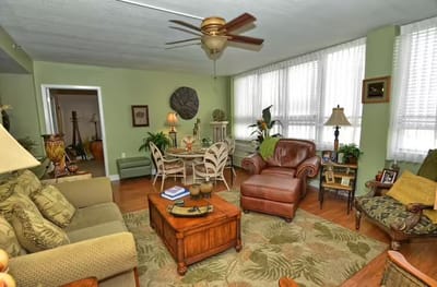 Cozy common area with comfortable seating