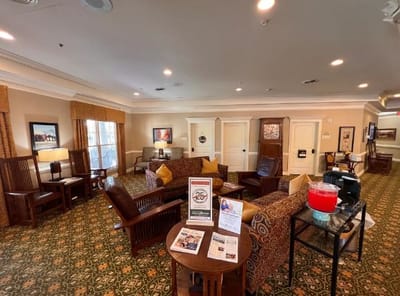 Common area with seating and decor
