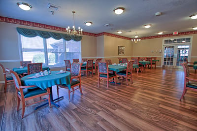 Dining room with tables and chairs