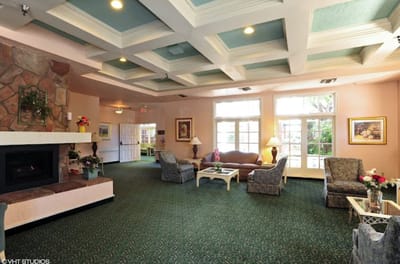 Bright and welcoming common area with comfortable seating