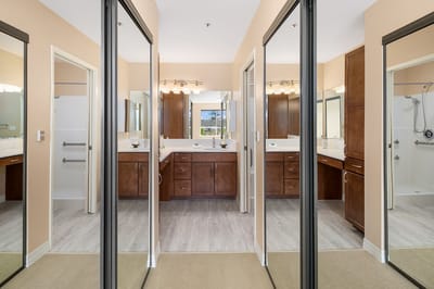 Bright and spacious bathroom with modern fixtures