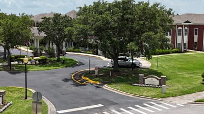 Exterior view of Spring Hills Hunters Creek with landscaping