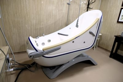 Accessible bathtub in a care facility
