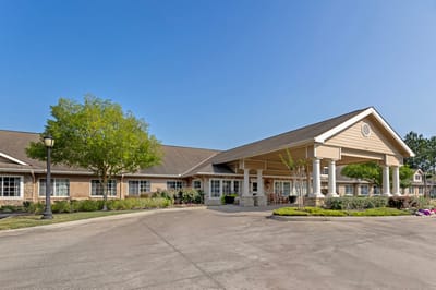 Exterior view of Cinco Ranch Alzheimer's Special Care Center