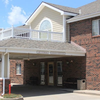 Entryway of Vintage Park at Kansas facility
