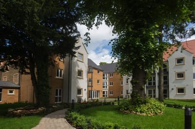 Outdoor view of the retirement living facility garden