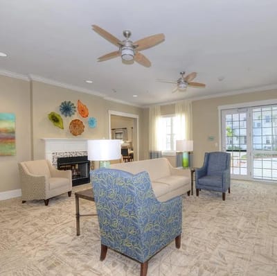 Bright and inviting common area with comfortable seating