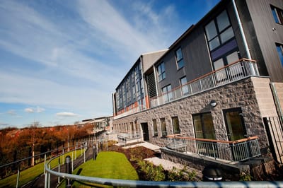 Exterior view of the Roman Ridge assisted living facility
