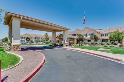 Front entrance of Solstice Senior Living at Apple Valley