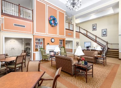 Common area with seating and a warm atmosphere
