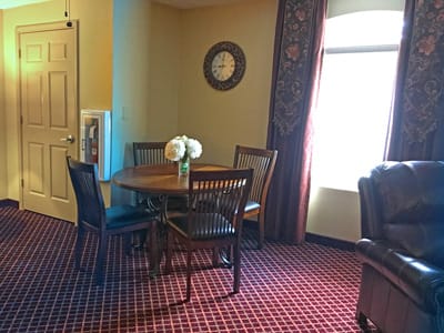 Cozy common area with table and chairs