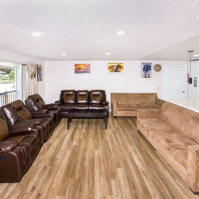Common area with seating in a bright lounge