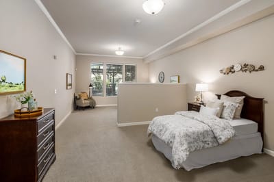 A cozy, well-decorated resident room