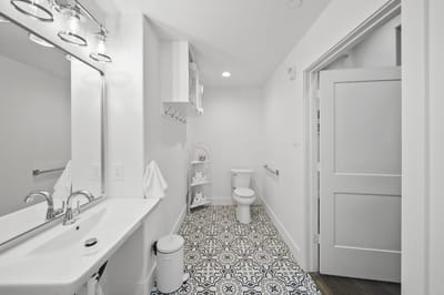 Clean and modern bathroom interior design