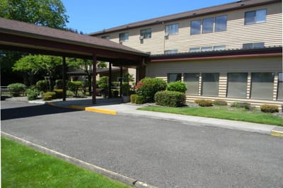 Exterior view of Fort Vancouver Assisted Living entrance