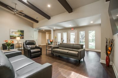 Welcoming common area with comfortable seating