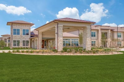 Exterior view of the Arabella of Red Oak Senior Living facility
