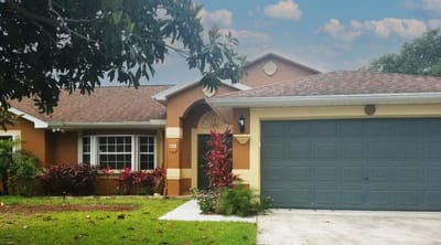 Exterior view of Donna's Assisted Living II building