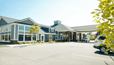 Exterior view of Hampton Manor assisted living facility
