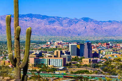 Panoramic view of Tucson, Arizona with mountains