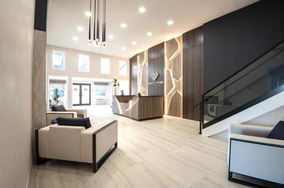 Welcoming lobby area with modern furnishings