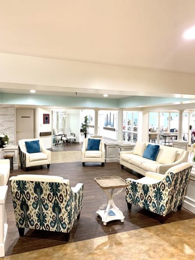 Common area with seating for residents