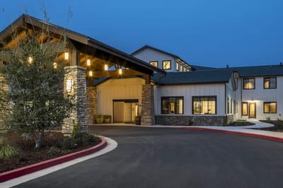 Exterior view of The Oaks at Nipomo facility entrance