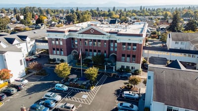 Aerial view of Washington Oakes assisted living facility