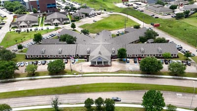 Aerial view of the Mason Creek facility and parking area