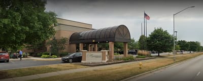 Front exterior entrance of Meadowbrook Bolingbrook