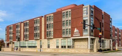 Exterior view of Summit of Uptown nursing home