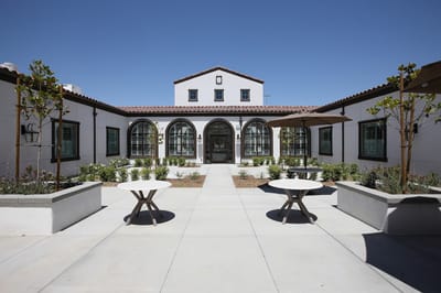 Exterior view of the Temecula Healthcare Center courtyard