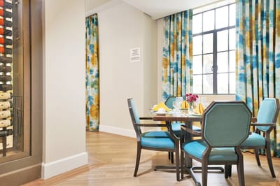Modern dining area with elegant decor and table settings